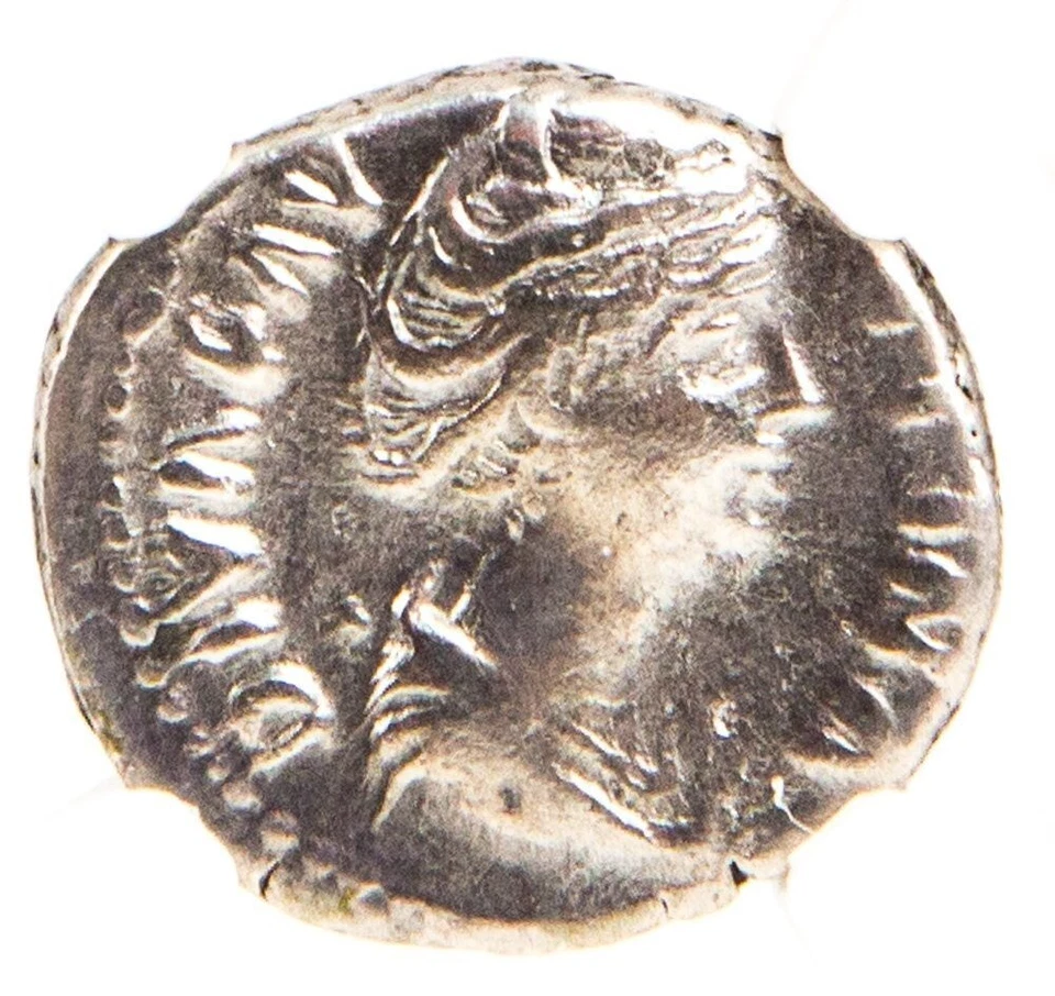 NGC (F) Romano AR Denario Faustina I AD 138 - 140/1 NGC Certificado Fino Antiguo Foto 2 de 2