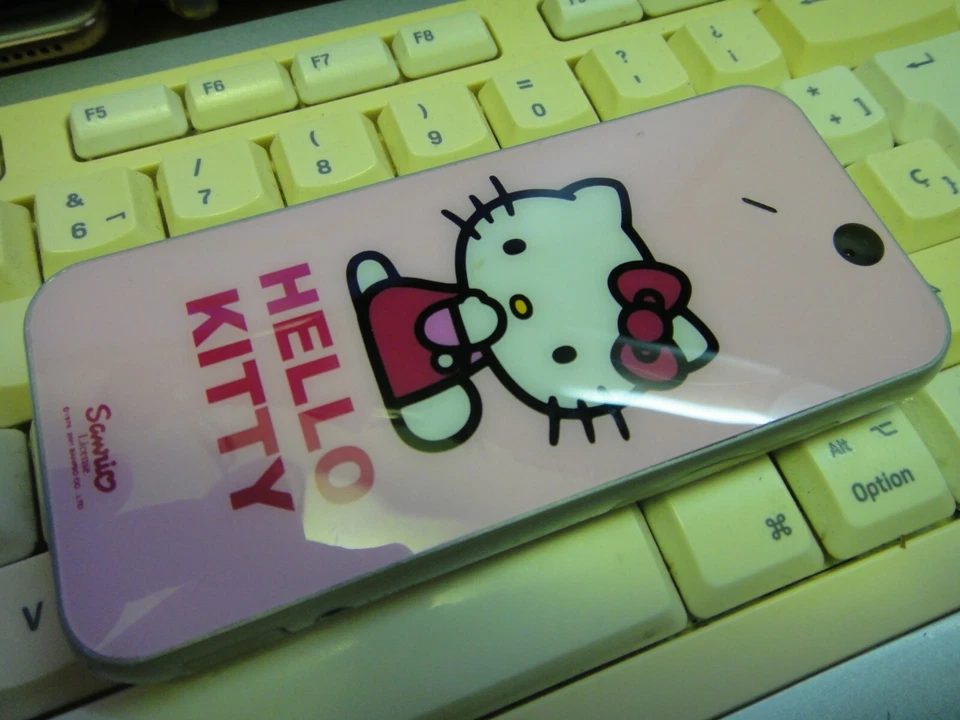 Hello Kitty Media Player PFP002Z pantalla rota para recambios España - Imagen 2 de 4