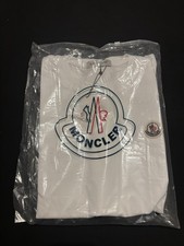 Moncler Men's White T-Shirt Size Medium brand new never worn