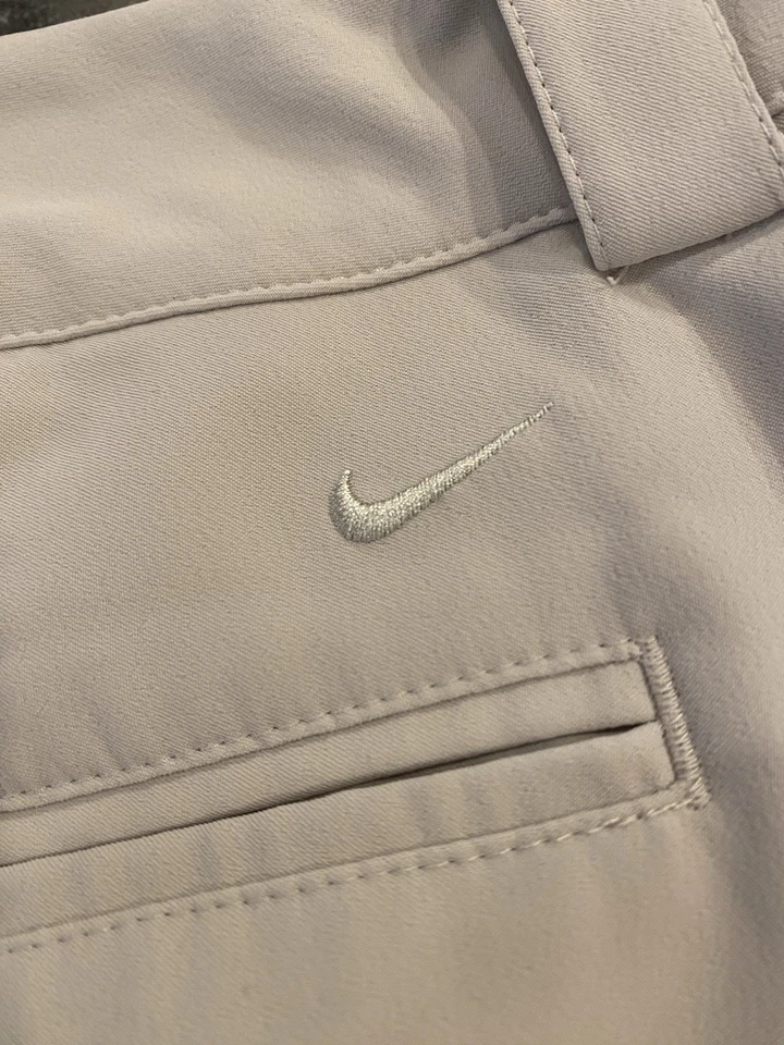 Nike Golf Tour Performance Talla 10 Dri Fit Caqui Beige Color Tostado Bolsillos ☼ Foto 3 de 4