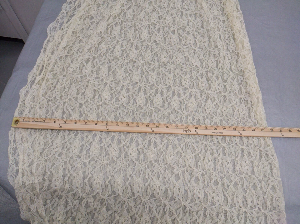 Lote de Textiles Transparentes y Blancos y Rosa Claro Lote Peso 3/4 Lbs. Foto 3 de 4