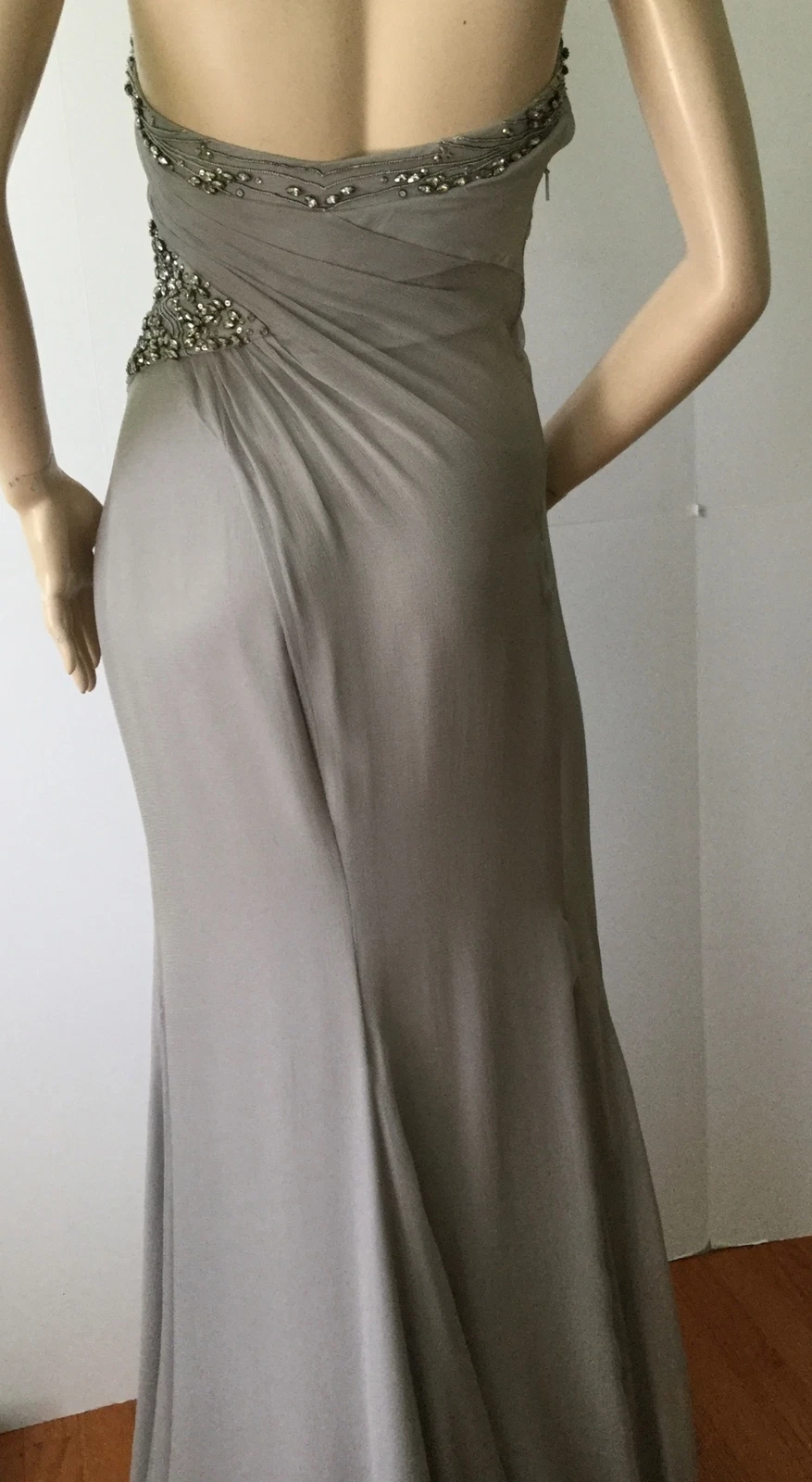 Abito impreziosito Versace grigio fumo leggero (taglia 38) prezzo al dettaglio $27.000!