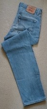 MENS LEVI'S 751 BLUE STRAIGHT LEG JEANS. W32 L32