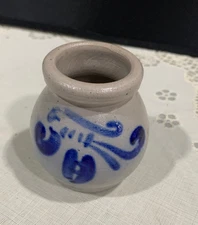 Rowe Pottery salt glaze miniature stoneware CROCK/POT LUYCKX surname Lucas 2 3/4