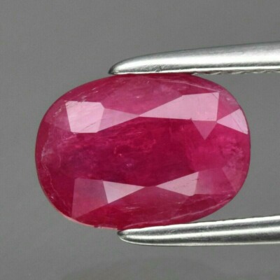 1.51ct Rubí Natural Sin Tratamientos Origen Mozambique forma Oval(Ver vídeo)