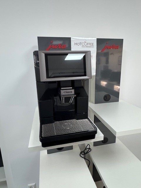 Saeco Magic M1 Kaffeevollautomat Vorführgerät 10 Bezüge