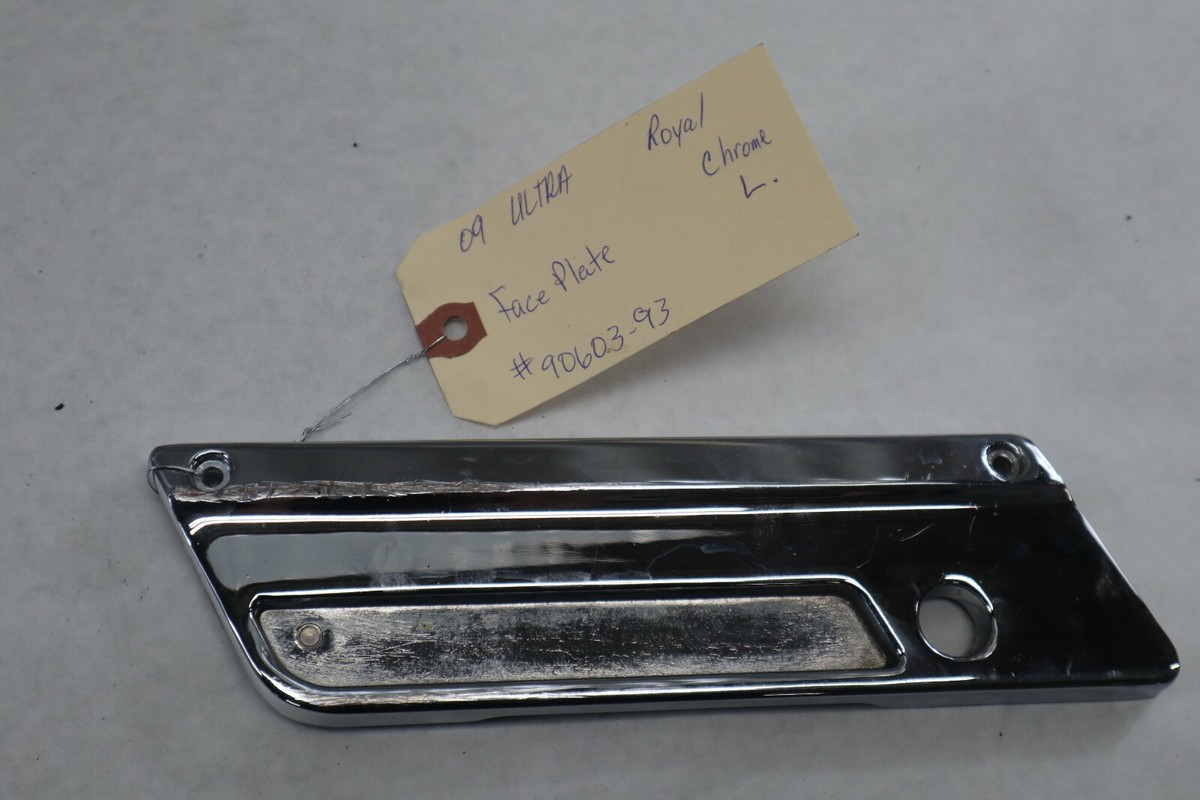 ダクト OEM Harley Davidson Saddlebag Faceplate LEFT Chrome 2009 Ultra