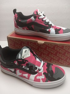 vans pink camo
