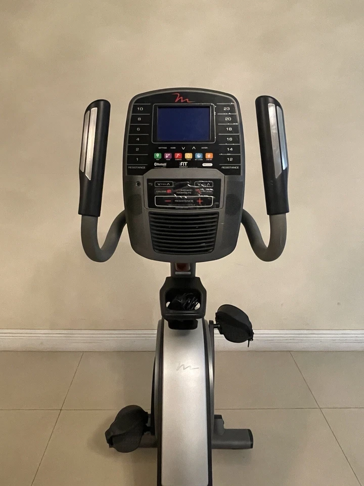Bicicleta estática reclinada freemotion 370r Foto 3 de 4