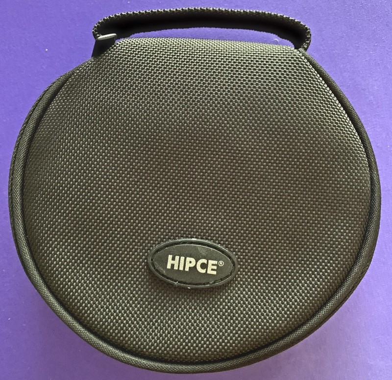 CD/DVD Soft Fabric Storage Case w/Handle, HIPCE brand, Round, Black - Used