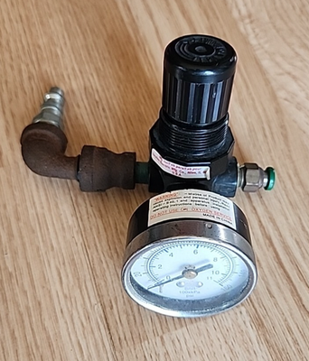 #ad Pneumatic Pressure Regulator Gauge Dayton 4Zm07 $11.25