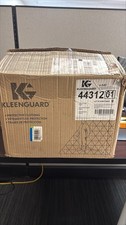KLEENGUARD A40 Liquid Particle Protection Coveralls 44312 White Hooded Size M