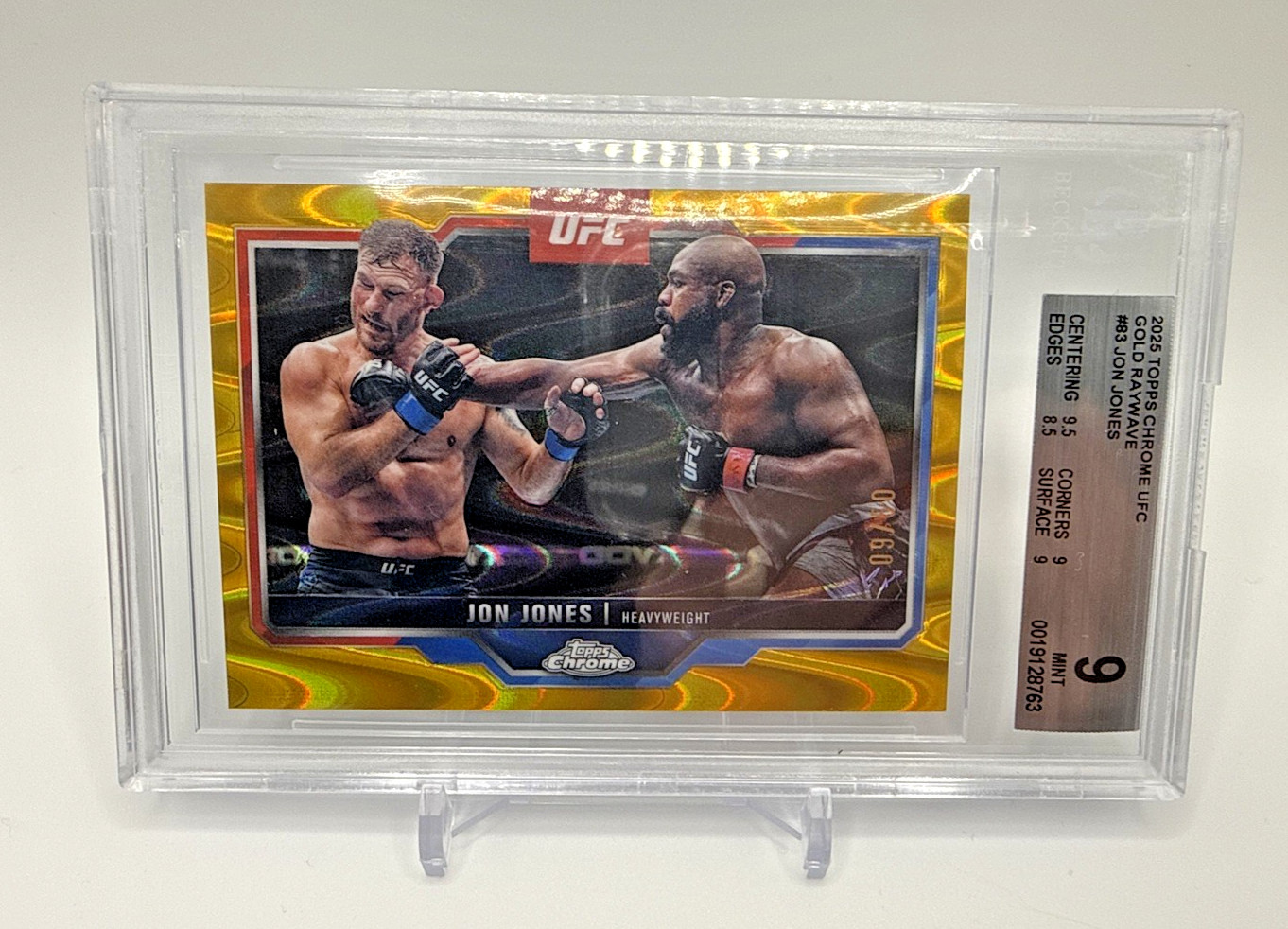 2025 Topps Chrome UFC - Jon Jones #83 Gold Geometric Refractor /50🐐🐐🐐
