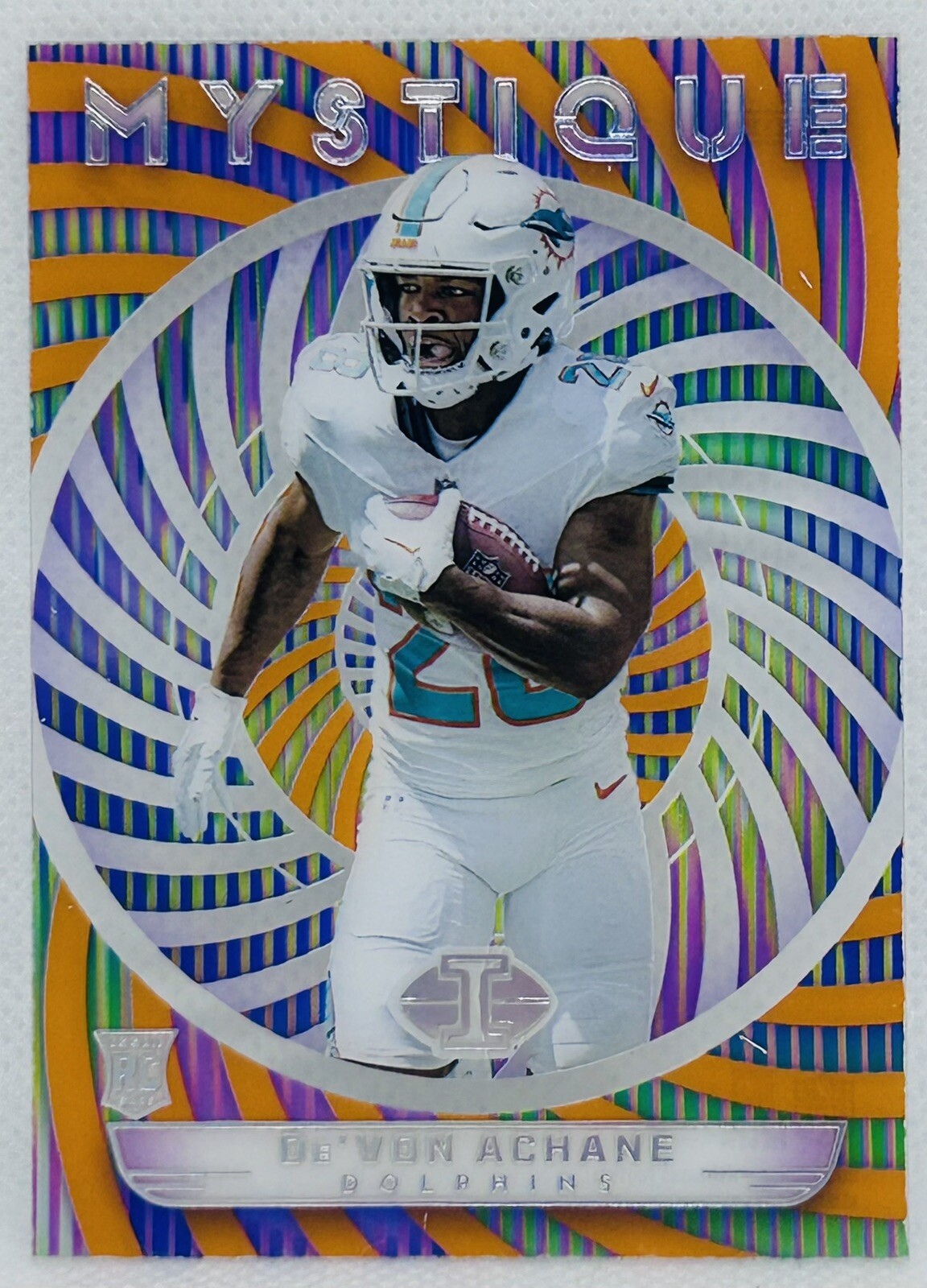 2023 Panini Illusions De'Von Achane #9 Mystique Orange
