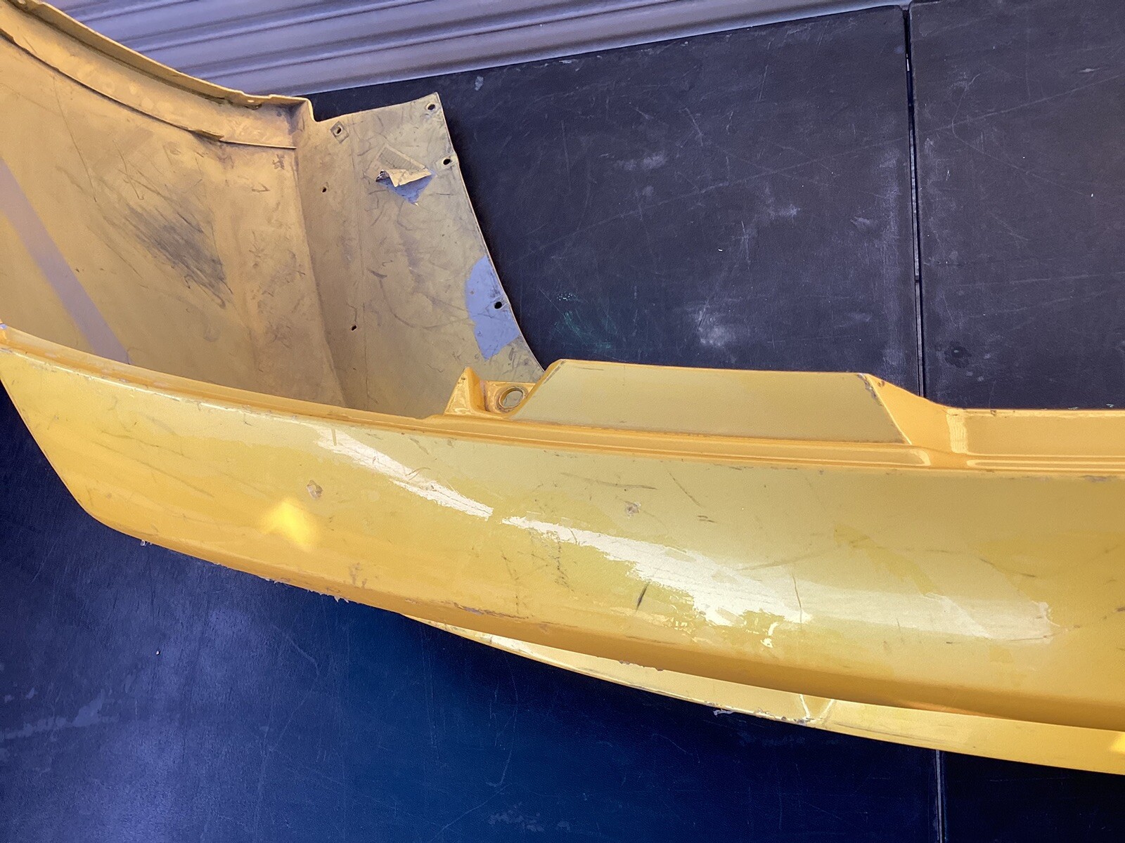 2004 2005 2006 2007 2008 LAMBORGHINI GALLARDO FRONT BUMPER COVER OEM 400807437