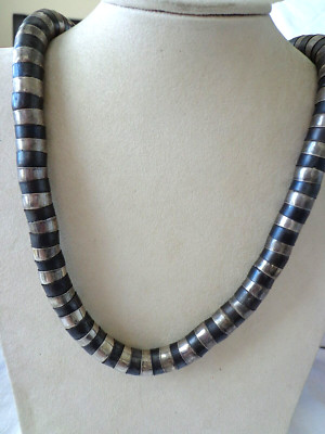 VTG BOHO BLACK SILVER PLATE TUBE SNAKE NECKLACE 32'' BEAD