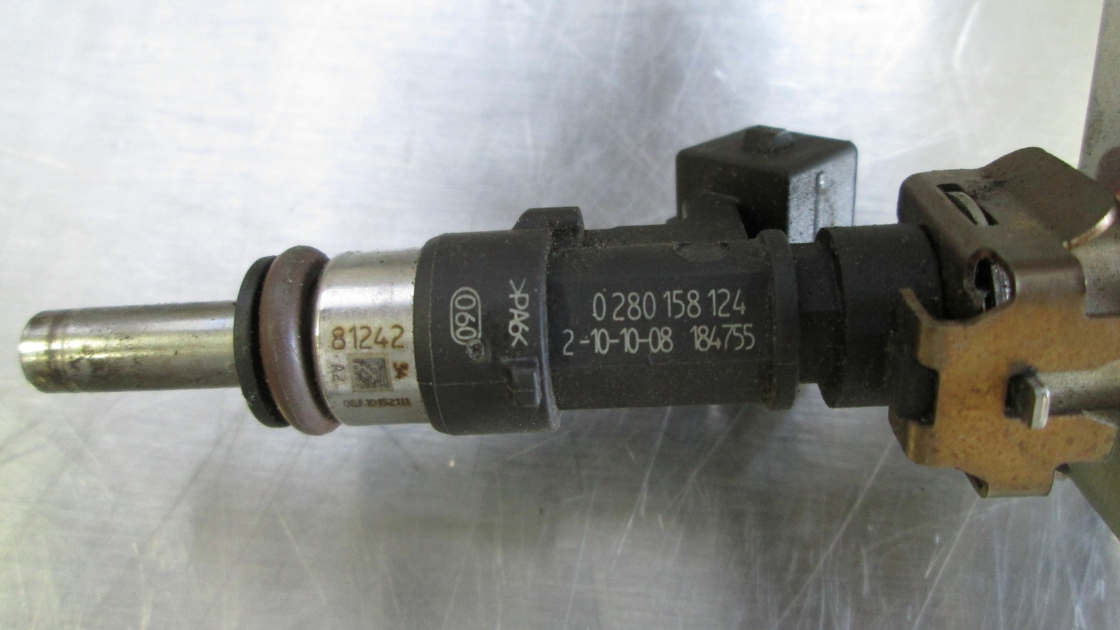 Right Fuel Injection Rail Injector Set 216542 213635 OEM Ferrari 430 F136EA/D V8