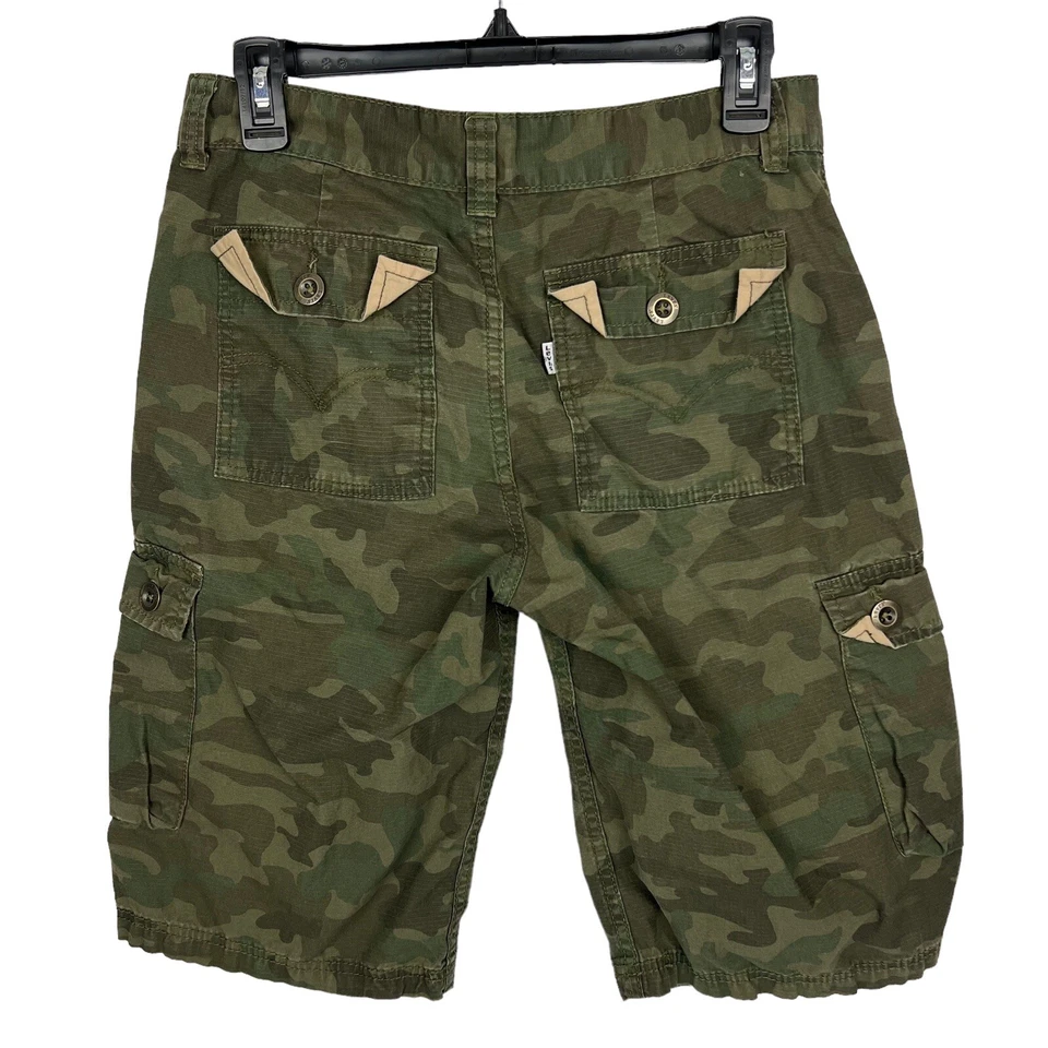 LEVI’S Strauss Boy’s Cargo Shorts Sz 18 Reg Camouflage Color Print Cargo Pockets - Image 2 of 4