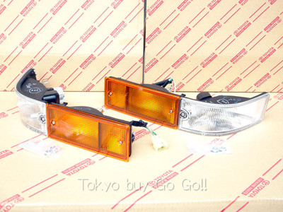 0Toyota AE86 Trueno Kouki Front Bumper Turn signal lamp set NEW Genuine OEM Part