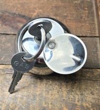 Vintage Seal-tite Chrome Locking Gas Cap Flip Top W 2 Yale Keys Labeled Gas Vintage Seal-tite Chrome Locking Gas Cap Flip Top W 2 Yale Keys Labeled Gas