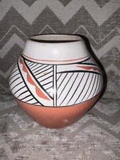 Vintage C Gachupin Noted Jemez Pueblo Potter Native American Pottery Pot