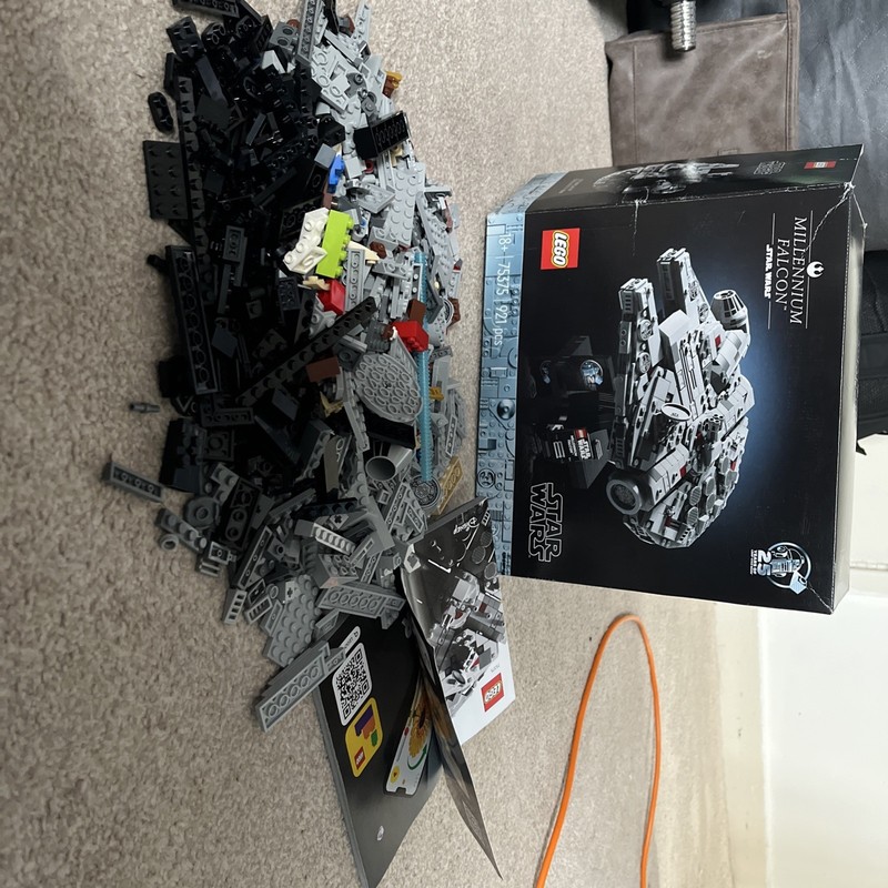 Lego Star Wars Millennium Falcon 75375 - Used, Box + Manual included