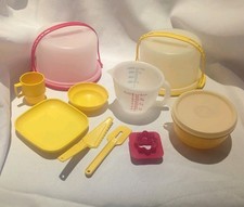 Vintage TUPPERWARE large Bake Lot Kids Mini Toy Play Set Cake Carrier 3359