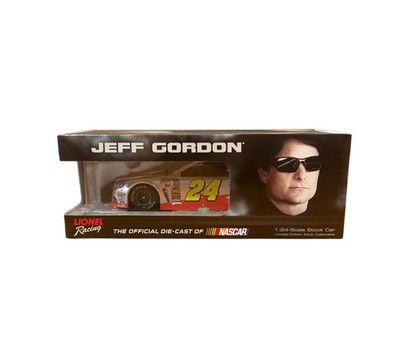 Lionel Racing Jeff Gordon #24 3M 2015 Chevrolet SS Silver Liquid Color 1 of 1321