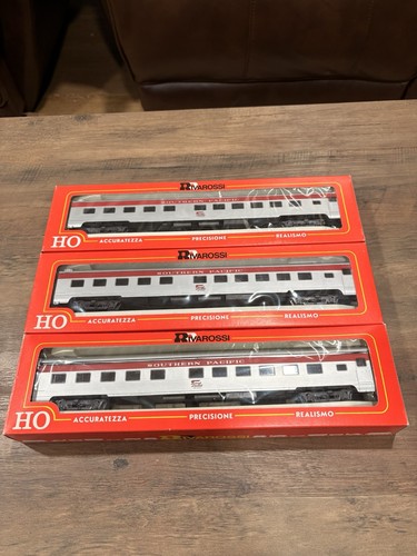 Rivarossi HO Southern Pacific Personenwagen 2360/O silber rot schwarz 3 Stück | Zustand: New