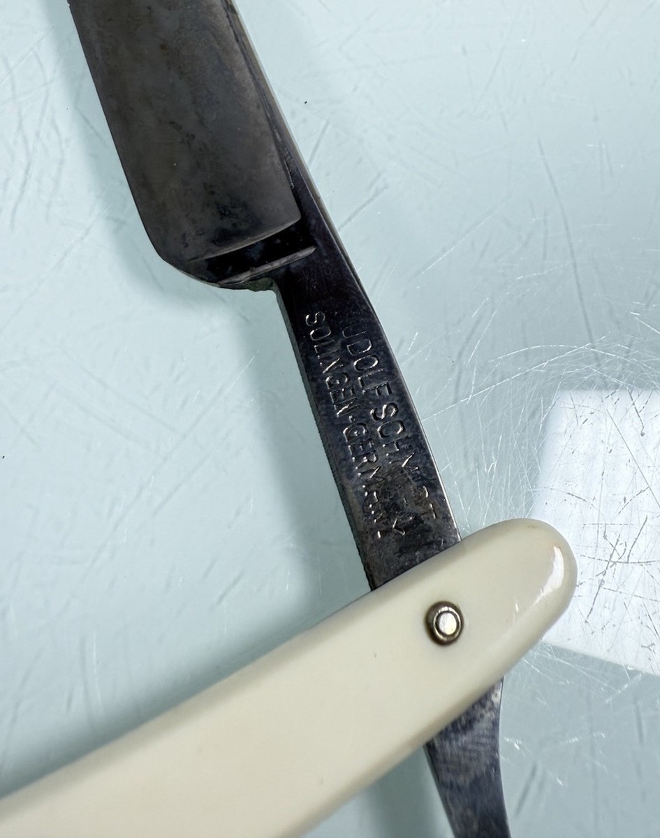 Rudolf Schmidt White 192 Bambola 5/8 Straight Razor Solingen