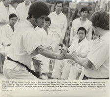 Enter the Dragon Jim Kelly Martial Arts Fight Scene Original 8x10 Photo 1973