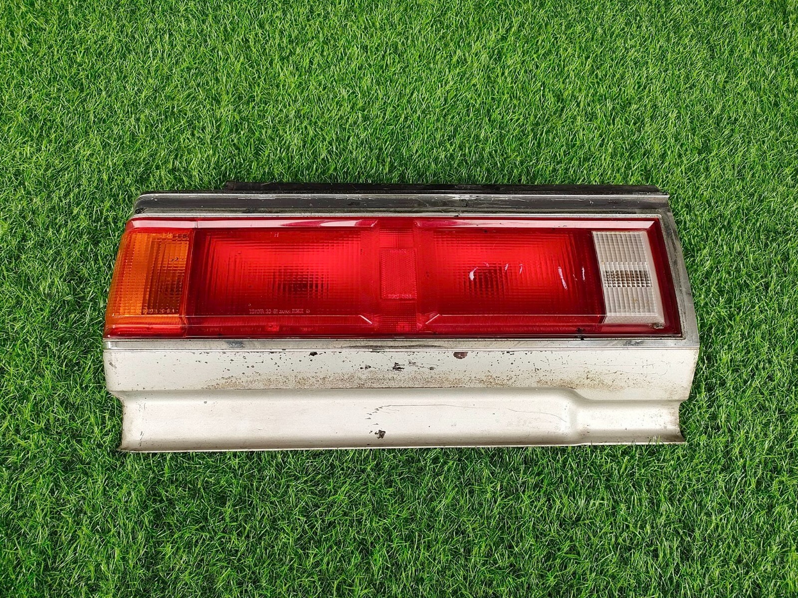 Used Left Side Tail Light for Toyota Crown MS110 MS112