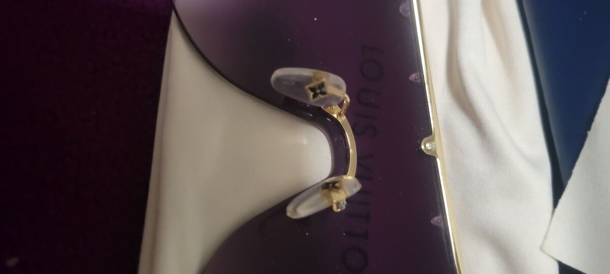 Louis Vuitton purple 💜 Rain New! Limited edition Louis Vuitton purple 💜 Rain New! Limited edition