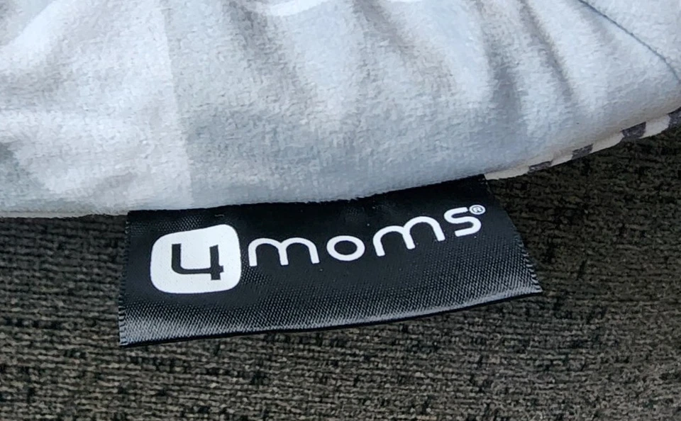 4moms Mamaroo Reversible Recién Nacido Inserto Triángulo/Gris 4 mamás mamá habitación Foto 4 de 4