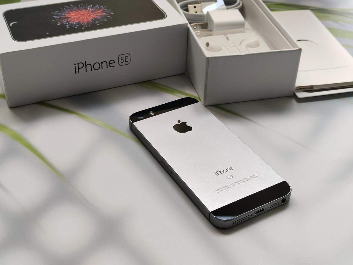 Buy Apple iPhone SE - 64 GB - Gold (Unlocked) online | eBay