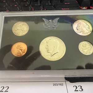 1971-S PROOF SET / EXTREMELY RARE / HARD TO FIND / UNC / ONLY (3,220,733) MINTED