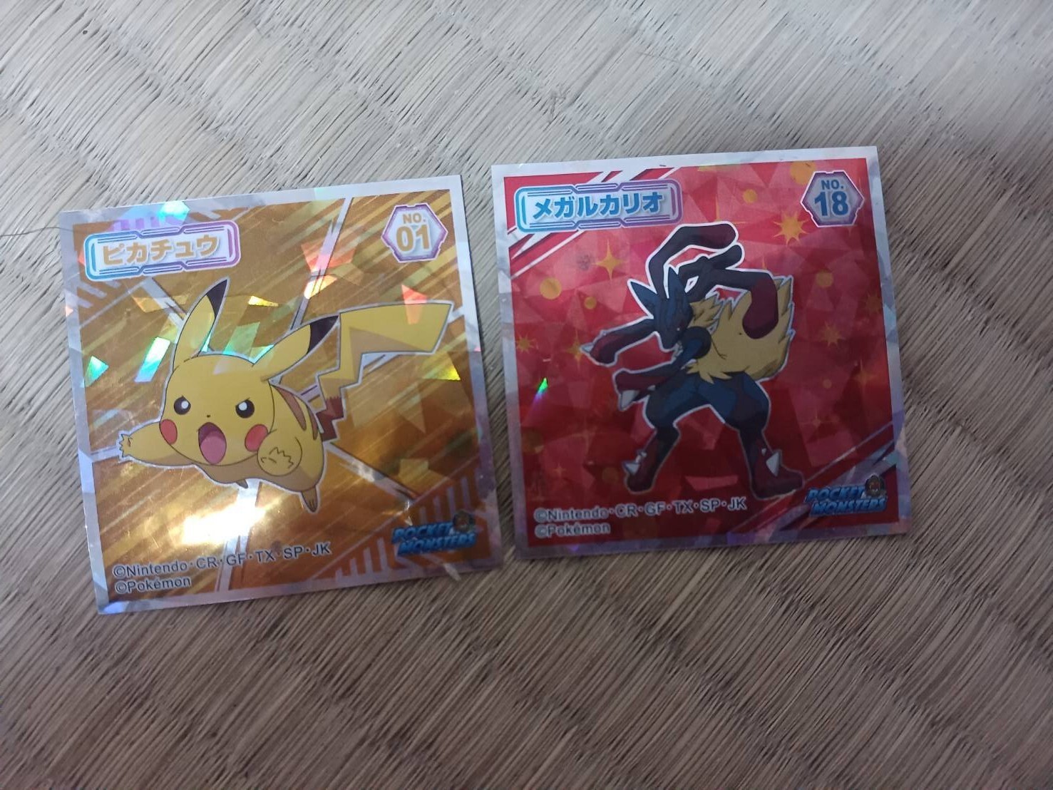 Juego de 2 pegatinas Pokemon A3