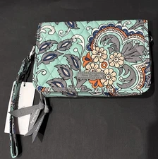 Vera Bradley Crossbody Wristlet Fan Flowers RFID 3 in 1 Organizer Purse Retired