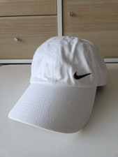Nike Heritage 86 White Embroidered Swoosh Strapback Hat