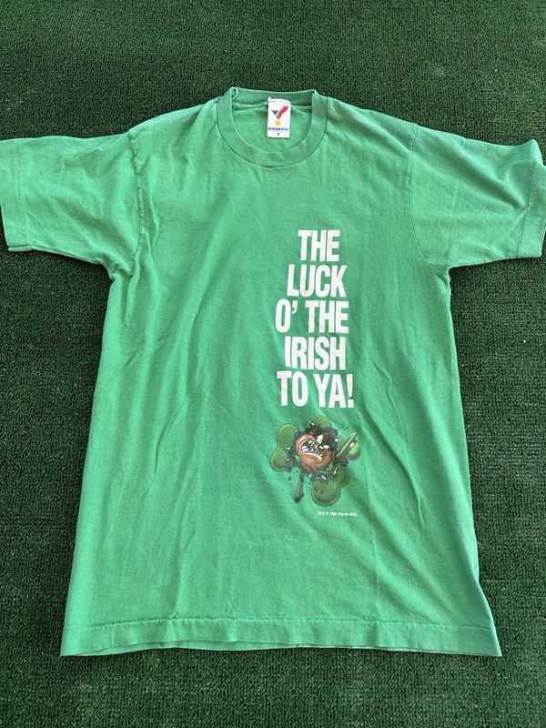 Vintage 1994 Looney Toons Tax Luck Of The Irish T-Shirt Size Large