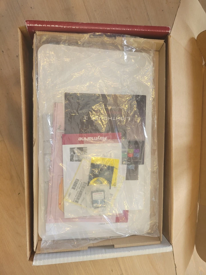 Raymarine Axiom Pro 12 S Chartplotter Fishfinder MFD with LNC Charts E70482 - Image 4 of 4