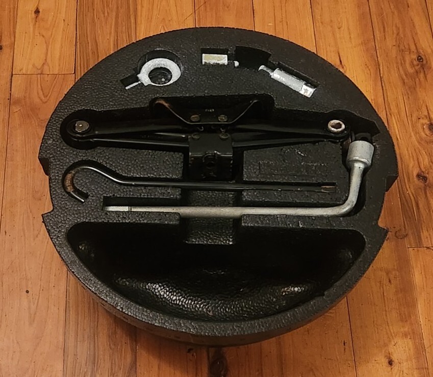 GENUINE Honda Acura Spare Tire Trunk Jack w/Tools Set FOR 200308 TL