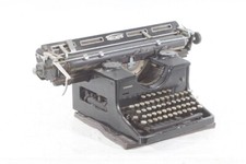 Old Typewriter Vintage Writing Machine Triumph thumbnail