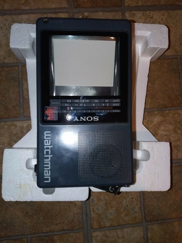 Vintage 1987 Sony FD-42A Watchman Coat Pocket Television TV  - Afbeelding 1 van 4