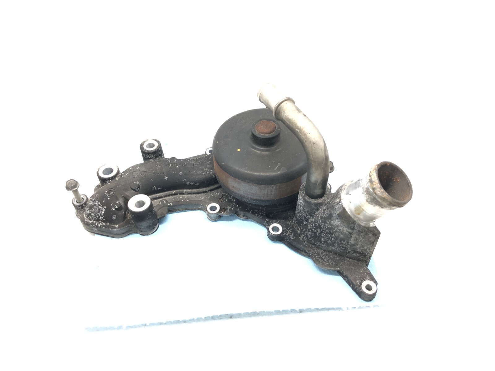 2017-2020 MASERATI LEVANTE 3.0L ENGINE WATER PUMP W/ PULLEY OEM