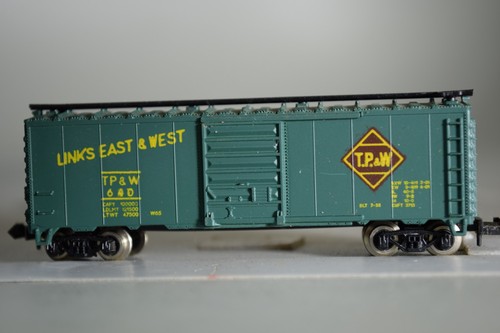 41016 Escala N REALISTA 40 CAJA COCHE TP&W | Condition: New