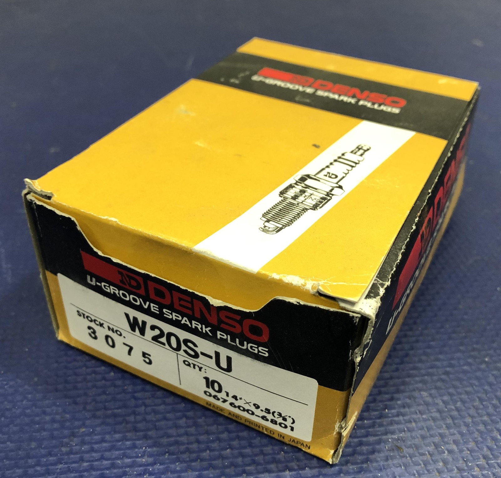 Denso W20S-U Spark Plugs NOS LOT of 10 Set vintage 3075
