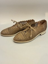 Stuart Weitzman  Jazzy Girl  Size 8M Woven Rattan Oxford Tie Loafer Women  s