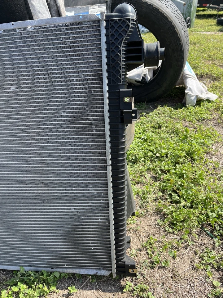 CSF 3601 原始设备制造商主散热器适用于 11-16 福特 F250/F350 Powerstroke 6.7L 柴油 — 第 4/4 张图片