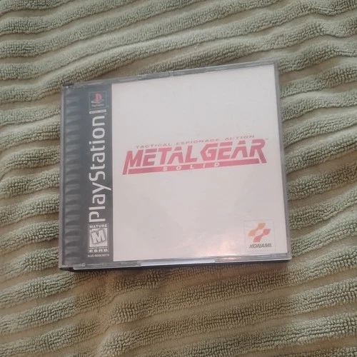 Metal Gear Solid PS1 CIB Black Label Sony PlayStation 1 1998 Complete Reg Card